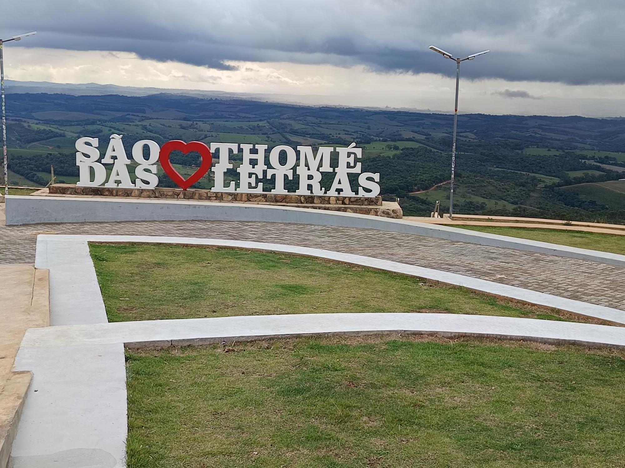 Suites Montanha Das Letras São Tomé das Letras Стая снимка